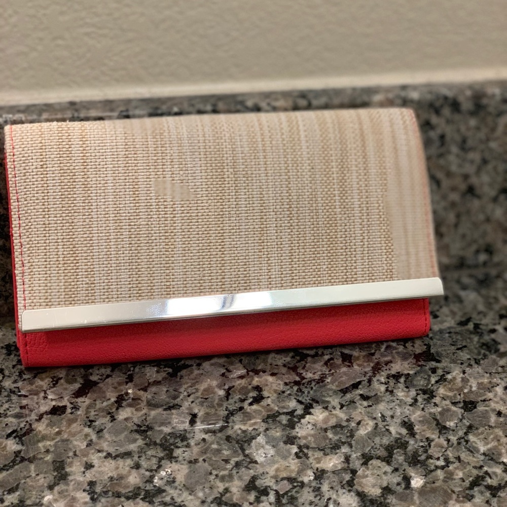 Classy portable wallet